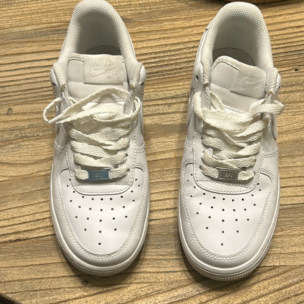 Nike Air Force women’s 6